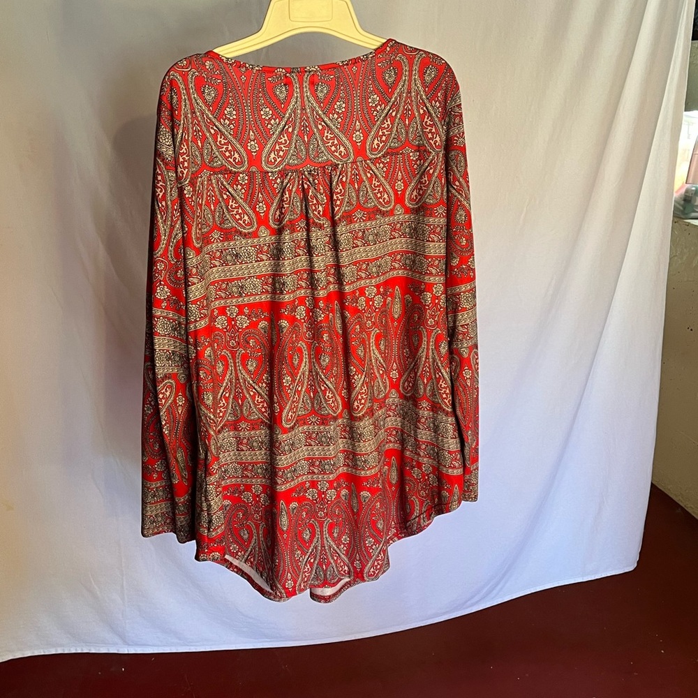 Comfy/dressy shirt